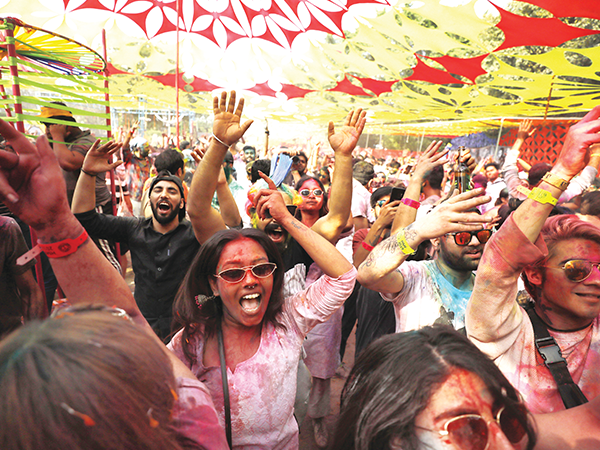 Holi Moo! Festival the definitive experiential music festival is back in a twin-city tour!