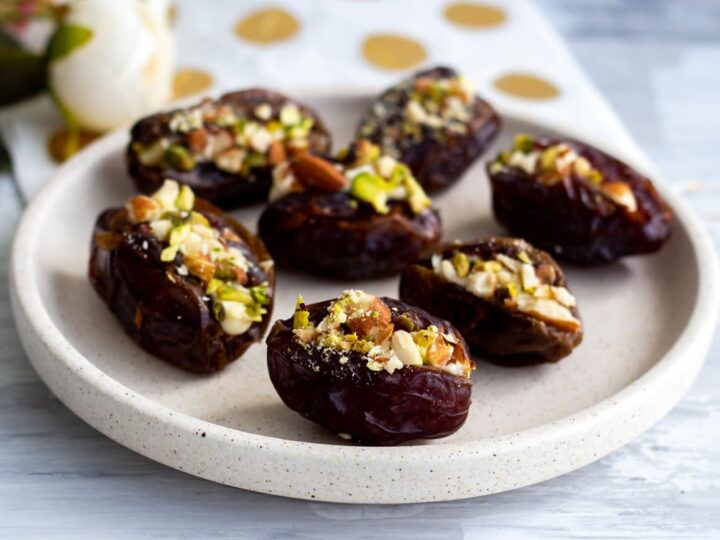 Stuffed Dates with Cream Cheese and Pistachios