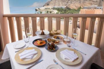 Terrace Dining Area, Aangan, Shangri-La Al Husn