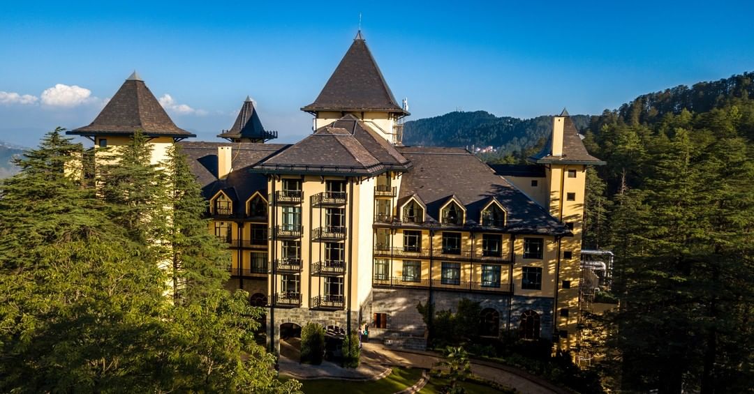 (Photo: Wildflower Hall, Shimla in the Himalayas – An Oberoi Resort/Instagram)
