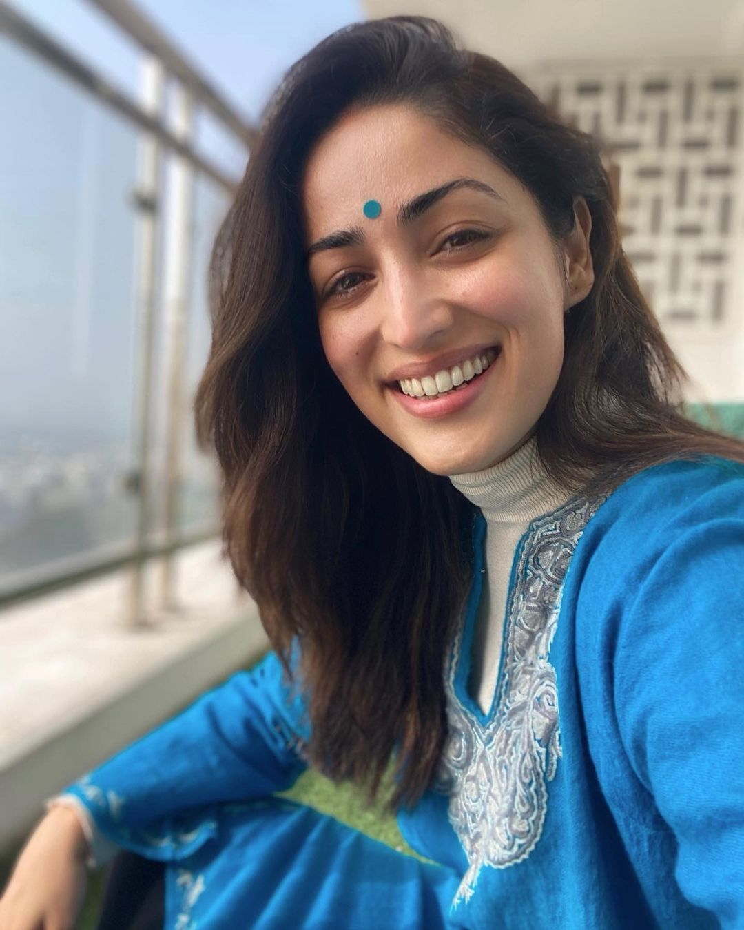 Yami Gautam source: instagram