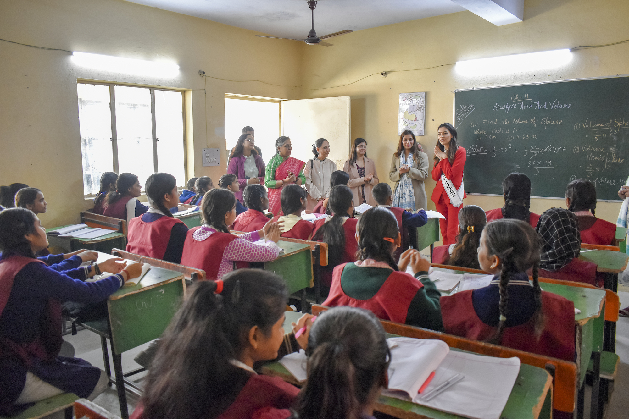 Miss Colombia- Camila Pinzon 2022 Embarks on an Inspirational Educational Mission in India