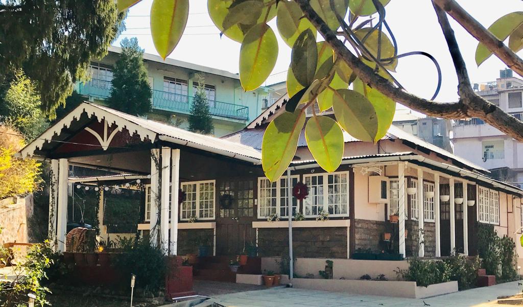 Midhill Cottage: Wildrose Suite, Shillong