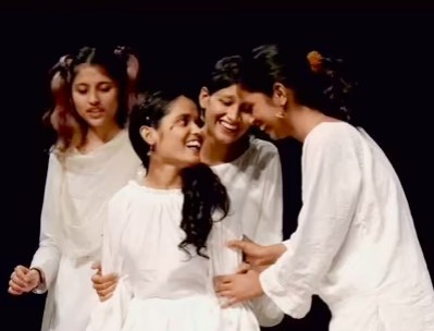  Bhagi Hui Ladkiyan (Theatre Group from Delhi) I An NCPA Presentation in collaboration with Aagaaz Productions