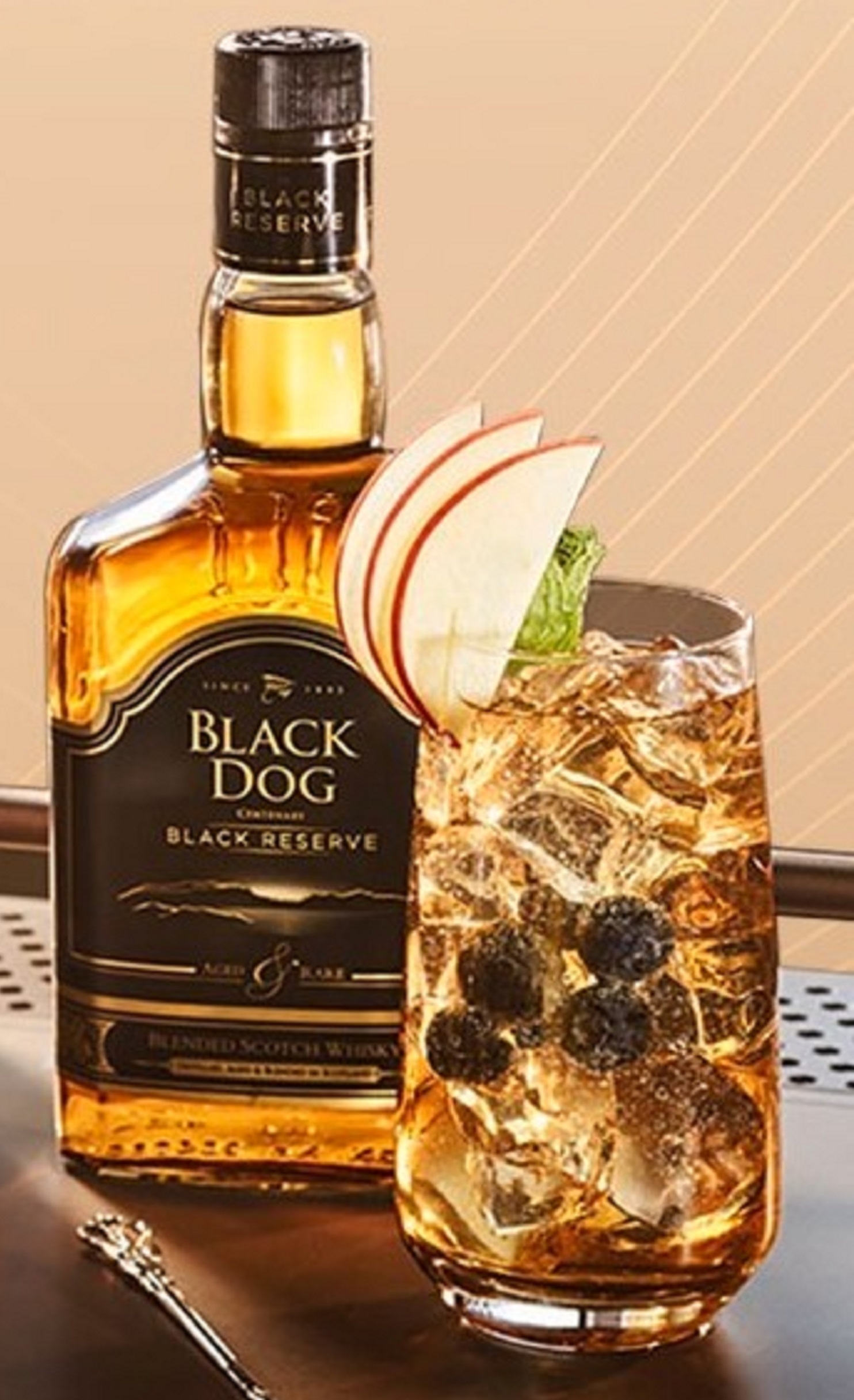 Black reserve coffe apple fizz