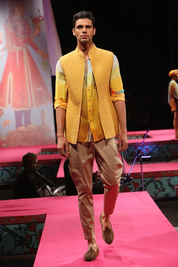 A model showcases fashion designer Tarun Tahiliani's creation