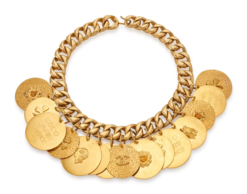 Chain necklace with round medallions, Autumn 1990-91 (est. €100 - 200)