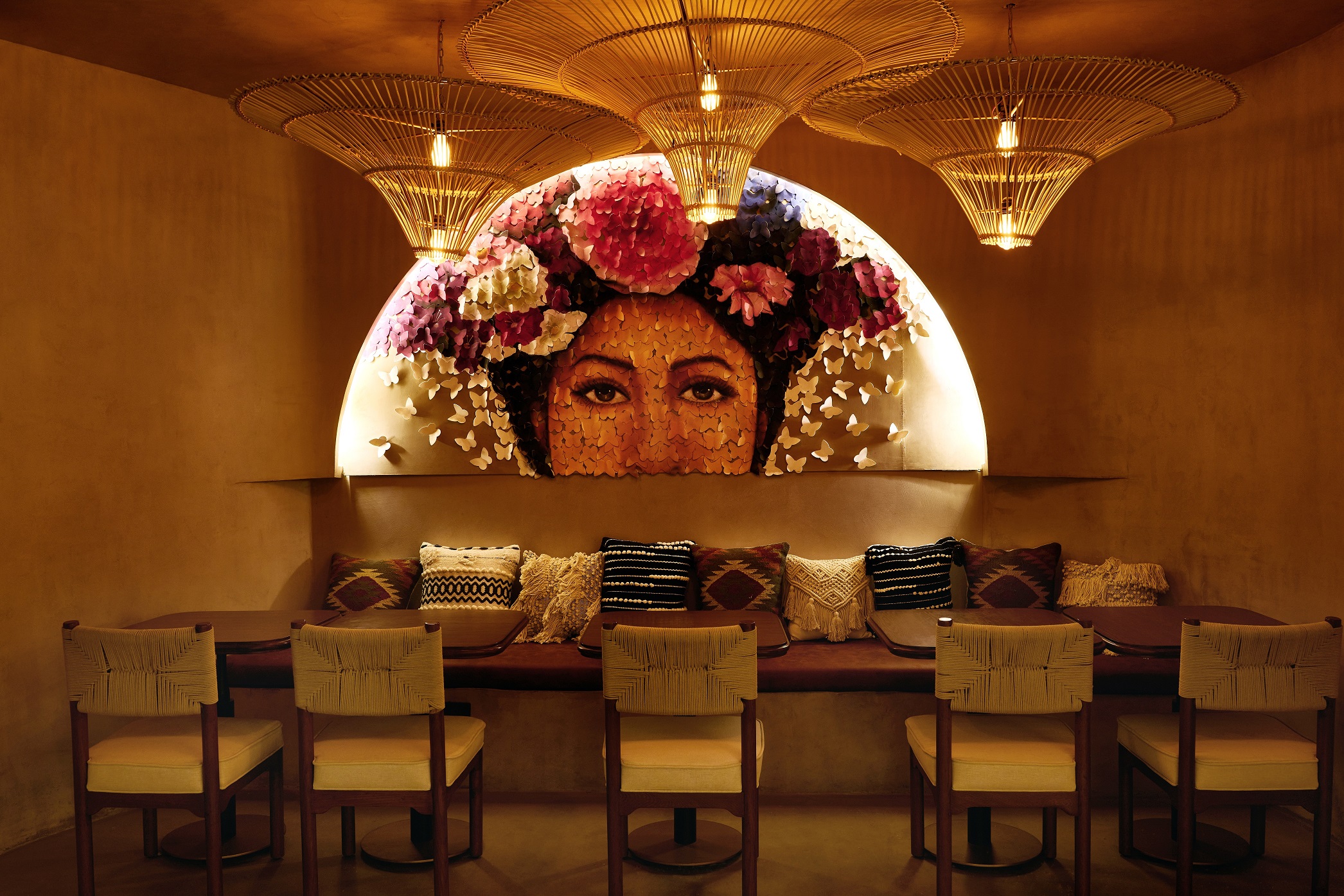 Take your Father to an artistic ambiance for brunch this Father's Day