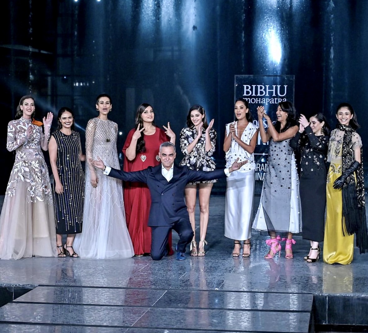 Present and past Lakmé muses at the grand finale show.