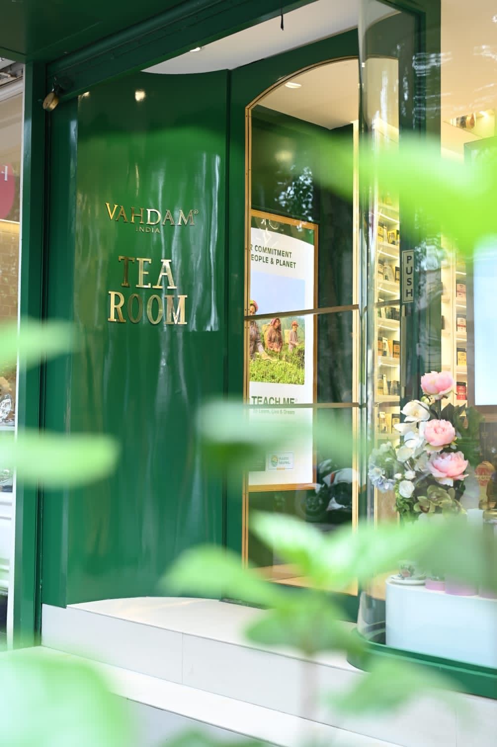 VAHDAM India TEA ROOM