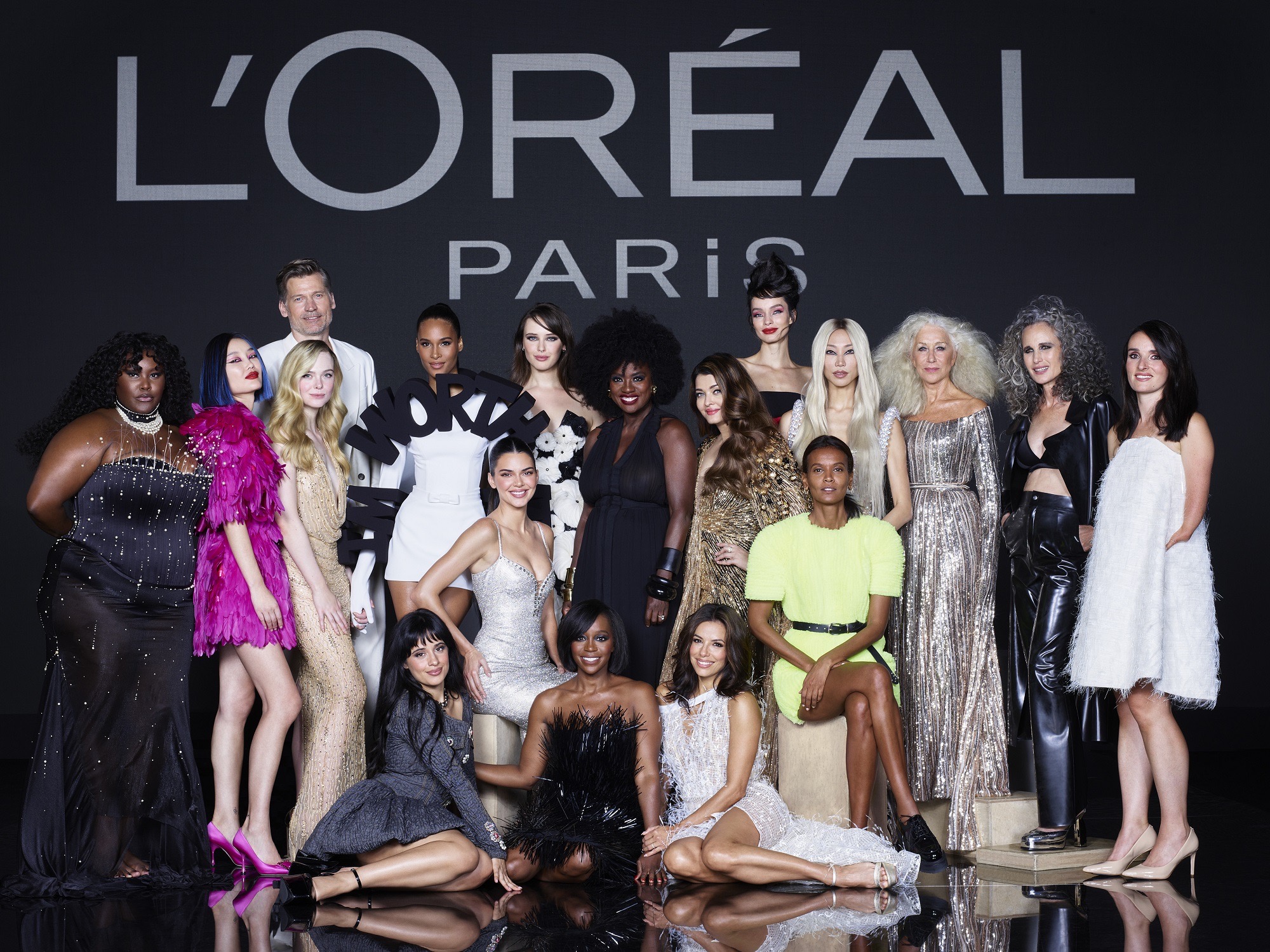Aishwarya Rai Bachchan, Navya Naveli Nanda walks for L’Oréal Paris