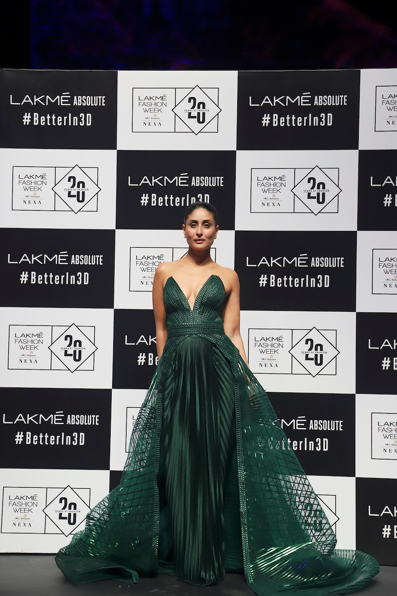 Lakme Brand Ambassador Kareena Kapoor Khan at Lakme Absolute Grand Finale SR'20