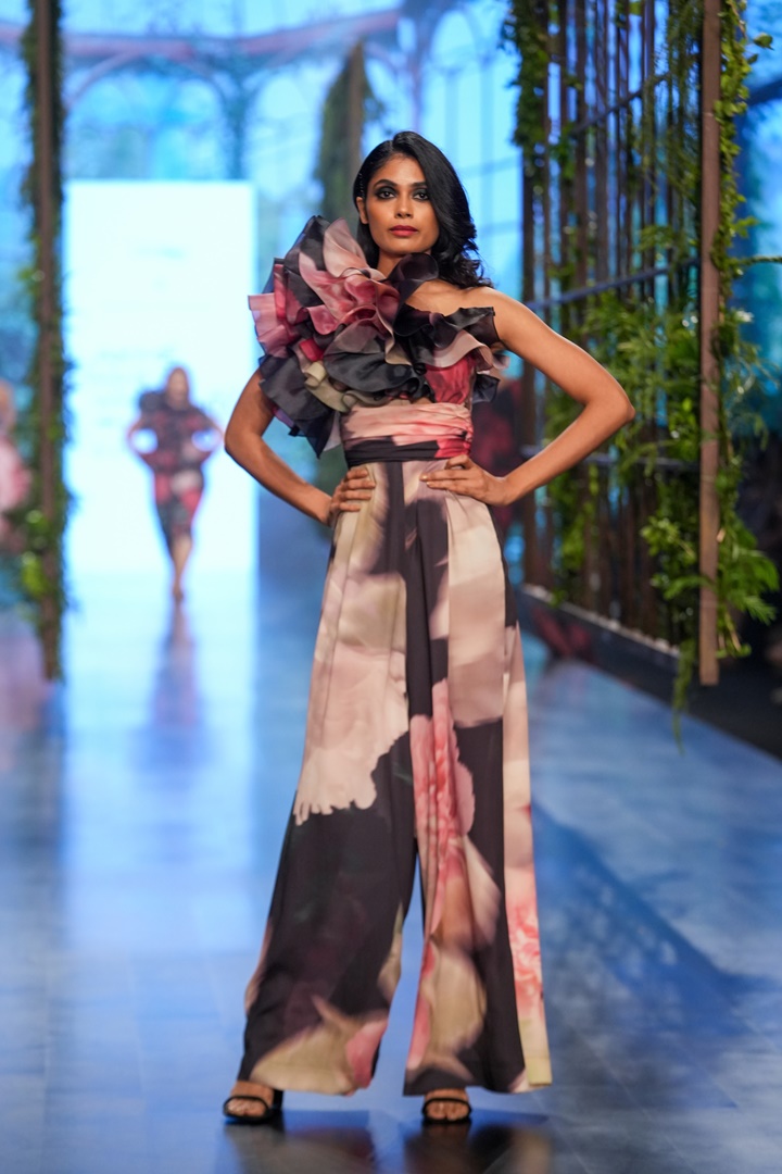  Gauri & Nainika's creation 