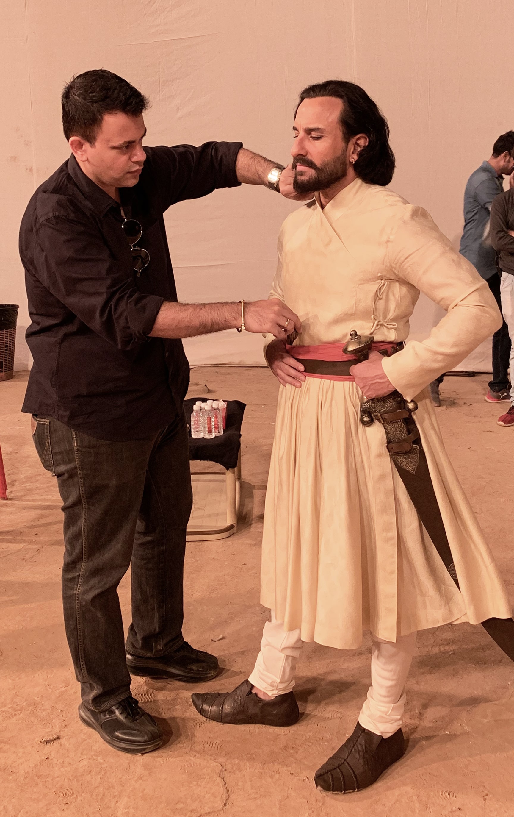On set of Tanhaji, Saif Ali Khan and Nachiket Barve