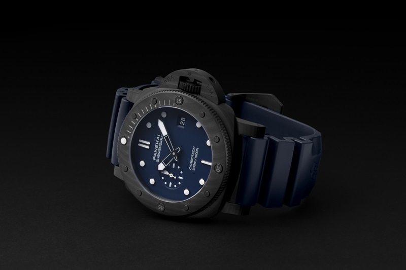 Panerai submersible quarantaquattro carbotech tm blu abisso (pam01232)