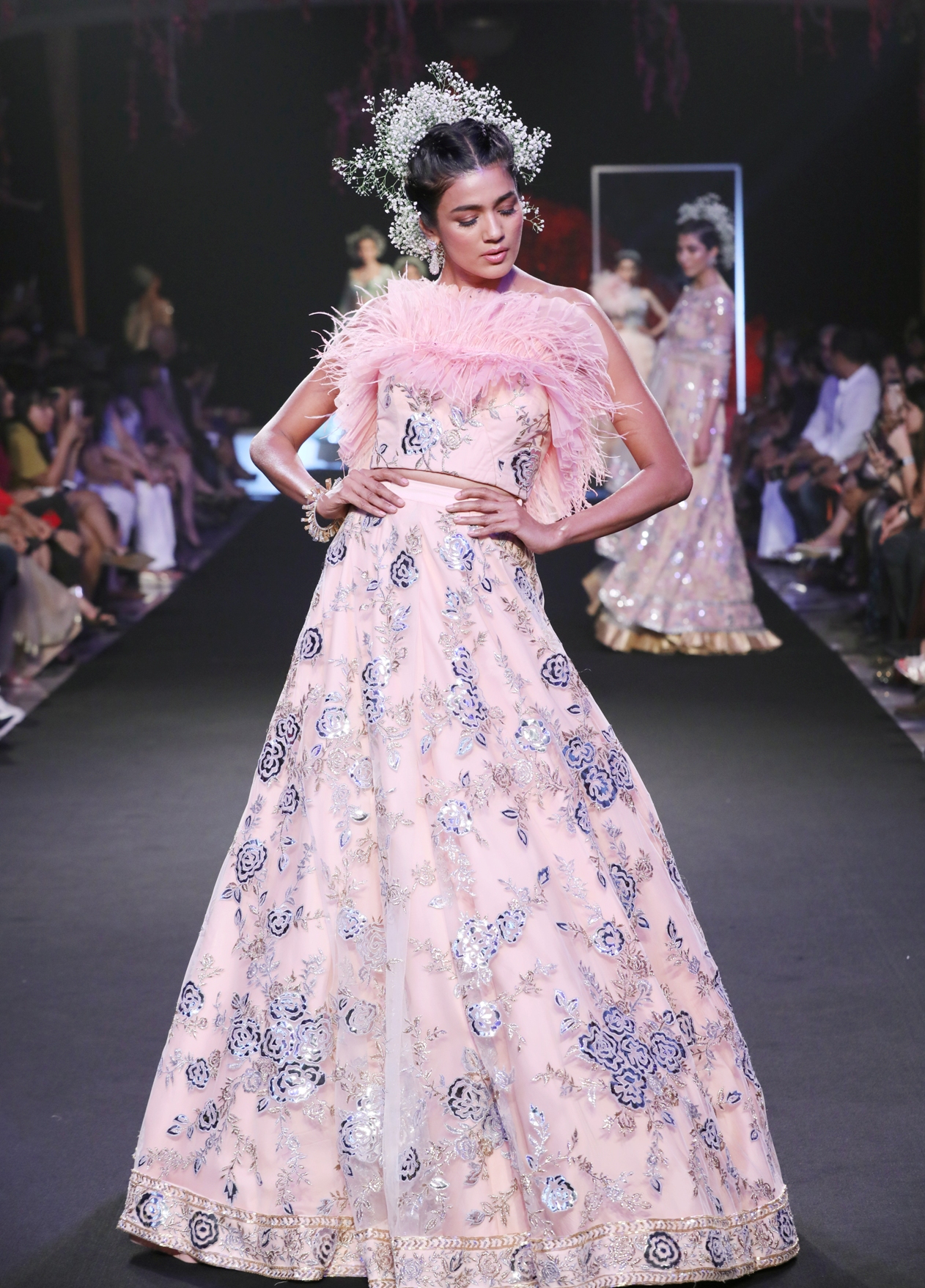 Suneet Varma Showcasing the collection @ FDCI India Couture Week 2019