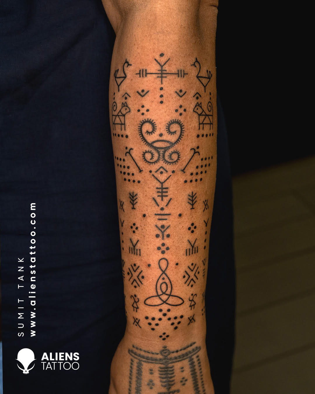 armbandtattoo #tattoo #tattoos #armband #inked #momdadtattoo #smalltattoo  #portraittattoo #mahadevtattoo #momdad #tattooideas #rajkot #s... |  Instagram