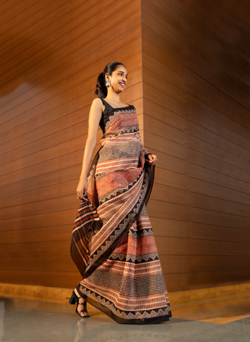 Sophisticated Style: Taneira Sarees for Every Moment