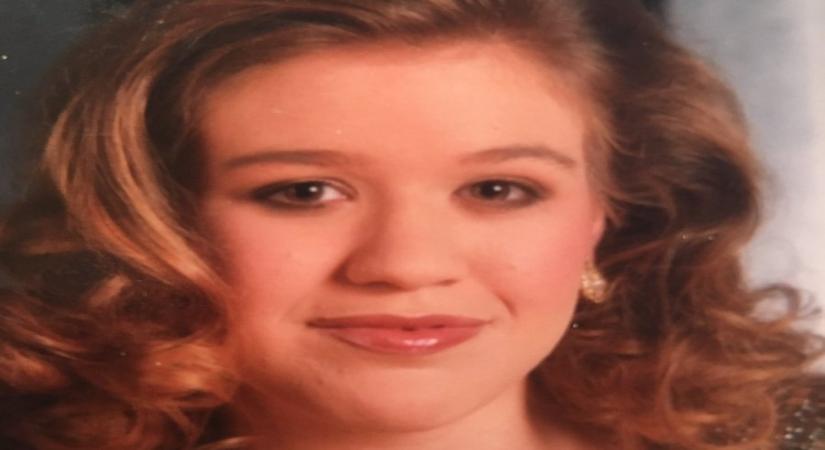 Actress Kelly Clarkson