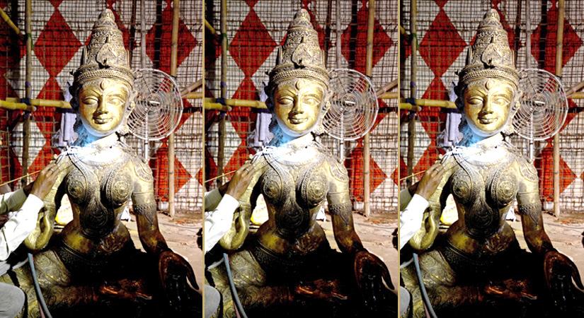 A Rs 20 crore Durga idol made of gold