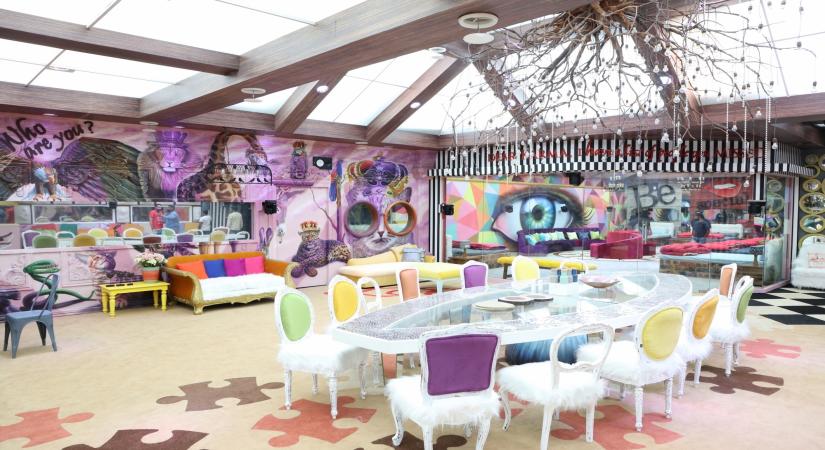 Big Boss House - dining area. Art director Omung Kumar, who has been designing the set for the reality show "Bigg Boss" for years now, decided to go plastic-free for the 13th season. This decision comes at a time when the government is trying to do away with plastic all over the country.