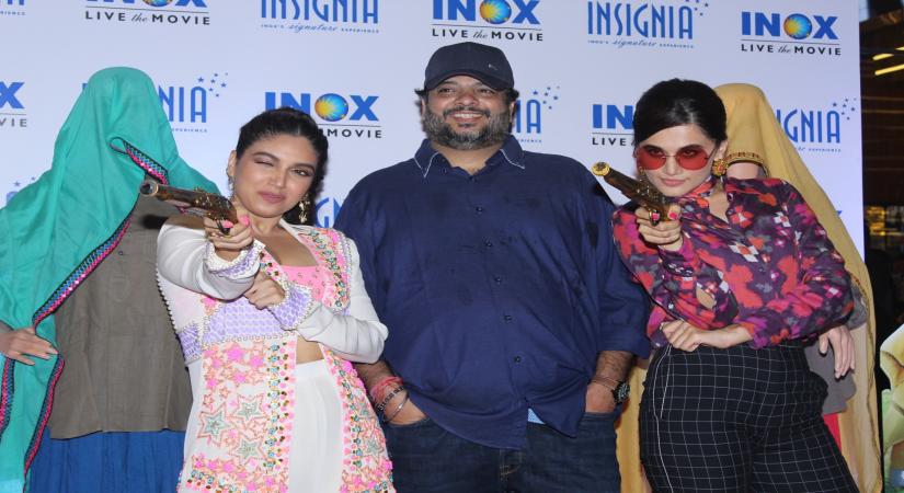 Mumbai: Director Tushar Hiranandani with actors Bhumi PednekarÃ¢ÂÂ and Ã¢ÂÂTaapsee Pannu at the trailer launch of their upcoming film "Saand Ki Aankh" in Mumbai on Sep 23, 2019. (Photo: IANS)