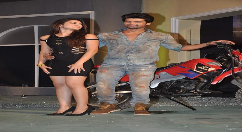 Kushal Tandon with actor Gauhar Khan. (Photo: IANS)