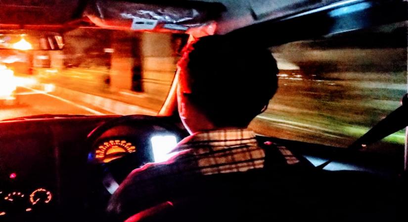 Texting while driving. (File Photo: IANS)