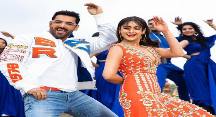 Actress Ileana D'Cruz was nervous about recreating the popular Salman Khan and Kajol song "Tum par hum hai atke yaara", from 1998 superhit "Pyaar Kiya To Darna Kya". Therecreated song was filmed on Ileana and her co-star John Abraham for the upcoming comedy, "Pagalpanti".