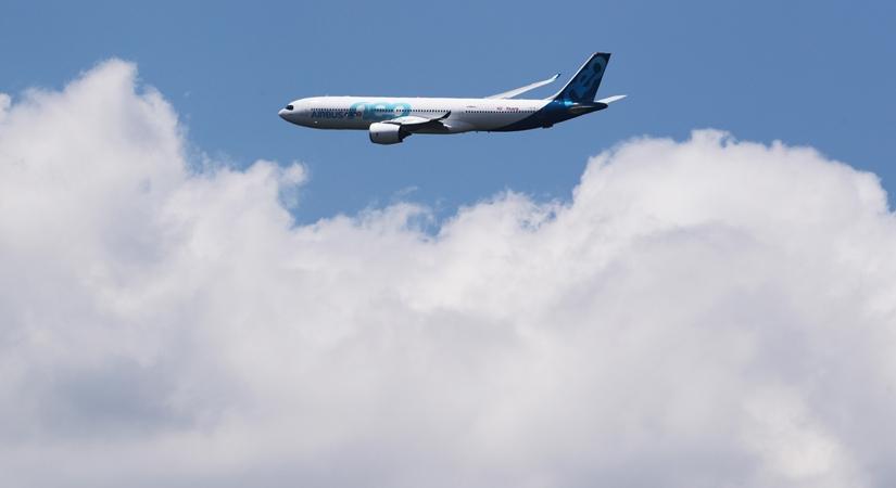 An Airbus A330 NEO performs during a flight display at the 53rd International Paris Air Show held at Le Bourget Airport near Paris, France. (Xinhua/Gao Jing/IANS)
