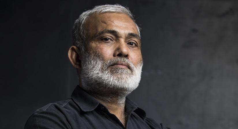 Godse@Gandhi.com -- are you logged in?