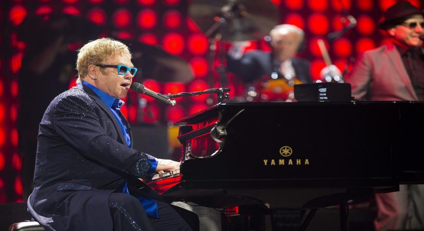 Malaga: British singer and songwriter Elton John performs during a concer at Palacio de Deportes José María Martín Carpena, upon his tour "Elton John and his band" in Malaga, Spain, on 15 July 2015. (IANS/EFE/Jorge Zapata)