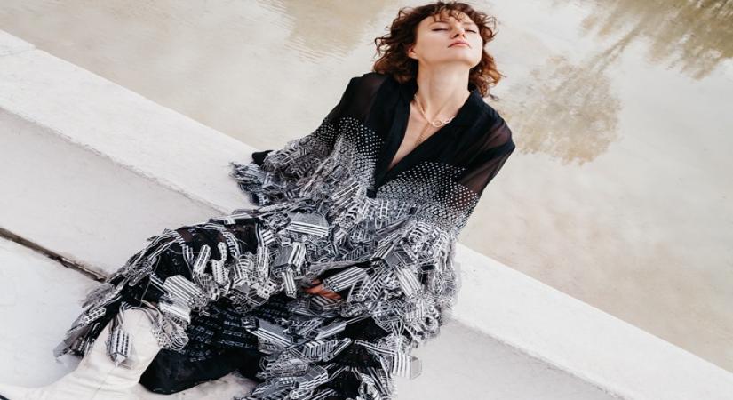  Rahul Mishra adds another feather to his cap