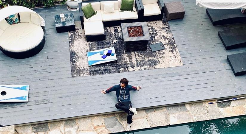 SRK's pre holiday before the holidays