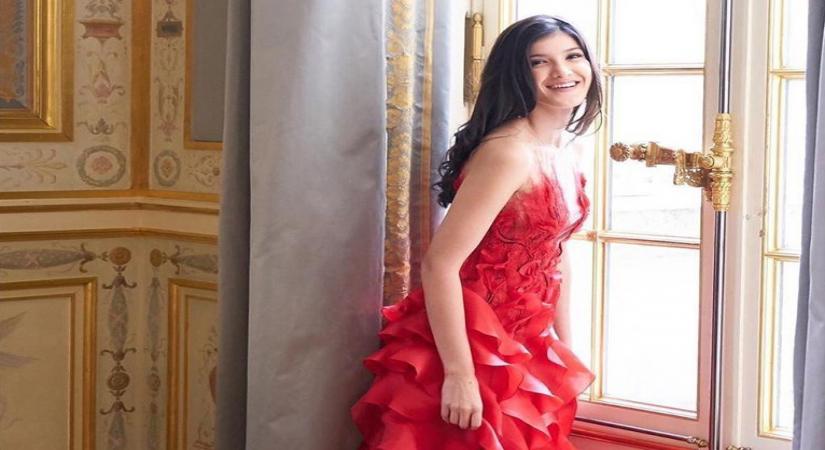 Shanaya Kapoor, daughter of actor Sanjay Kapoor and Maheep, just made her debut at le Bal in Paris and is now eagerly waiting to be launched in Bollywood as an actress. She says if the "most amazing director" Karan Johar will ever direct her, then she will get emotional and "just die".
