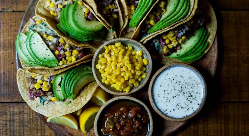 Healthy snacks for your mid-meal cravings