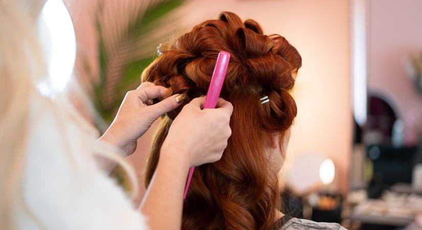 The only 9 to 5 Hairstyle guide you need