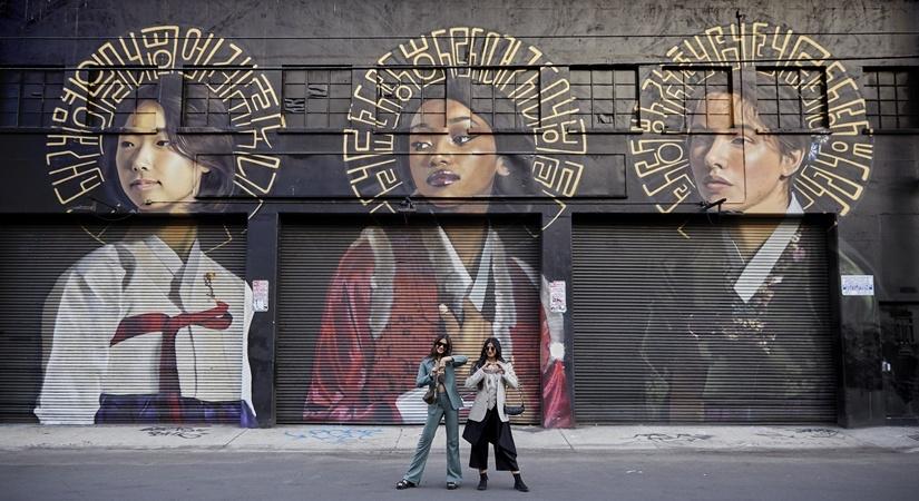 After partnering with Sonam Kapoor and Anand Ahuja in early 2019, Los Angeles Tourism's new campaign is all set to showcase the city's phenomenal cultural, culinary, shopping and wellness offerings through the eyes of power siblings Sonam and Rhea Kapoor.