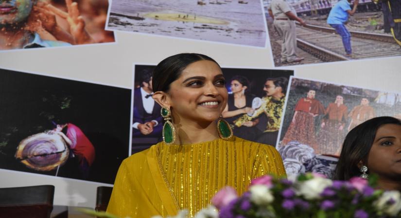 Mumbai: Actress Deepika Padukone during the Calendar launch and 'Photography Awards 2020' at Mumbai Press Club on Jan 12, 2020. (Photo: IANS)