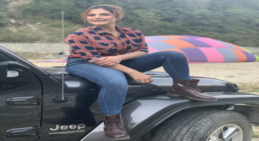 Actress Zareen Khan will be making her debut on TV with the travel show "Jeep Bollywood Trails".