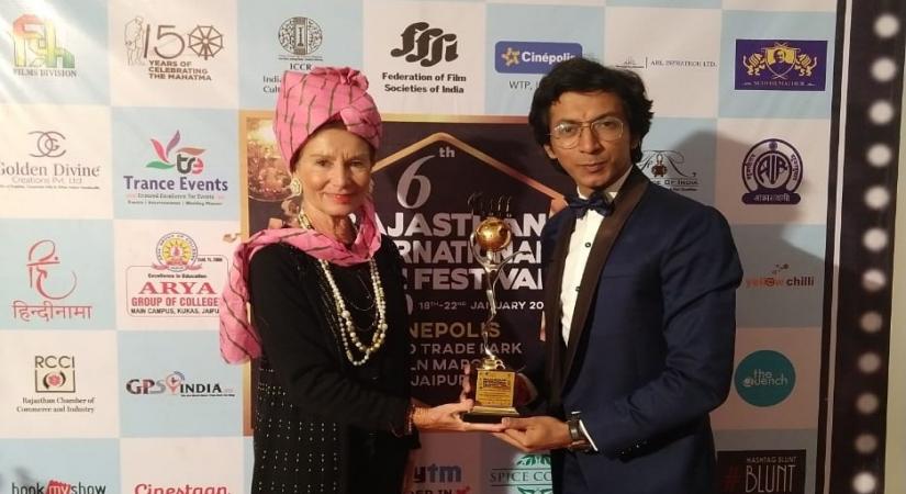 Actor Anshuman Jha has won Jury Award Best Actor honour at the Rajasthan International Film Festival 2020 for his performance in the film "Hum Bhi Akele, Tum Bhi Akele".