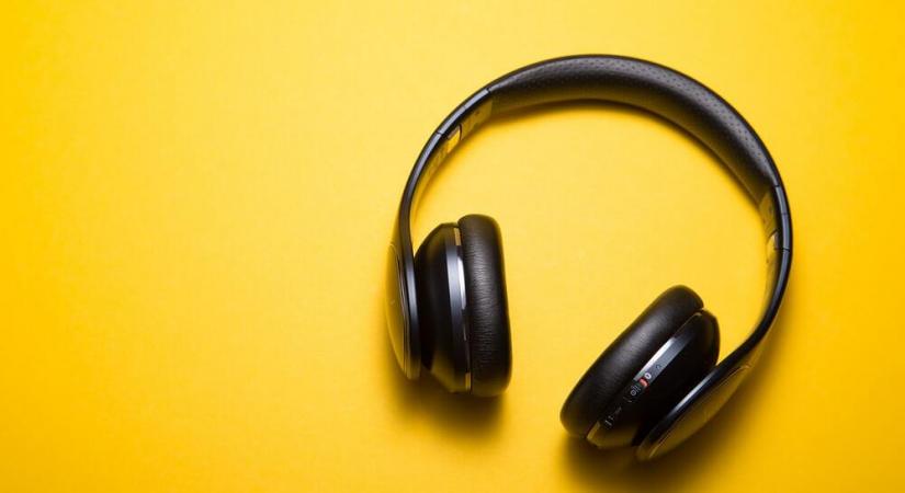 Representative image of headphones (Source: Unsplash)