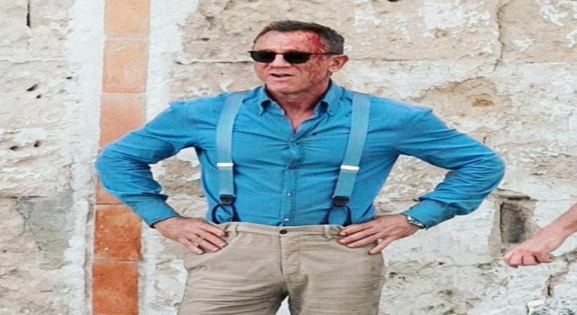 Actor Daniel Craig has already started the Italy schedule of James Bond's 25th outing. And now a lot of pictures from the set are doing the rounds on the Internet.