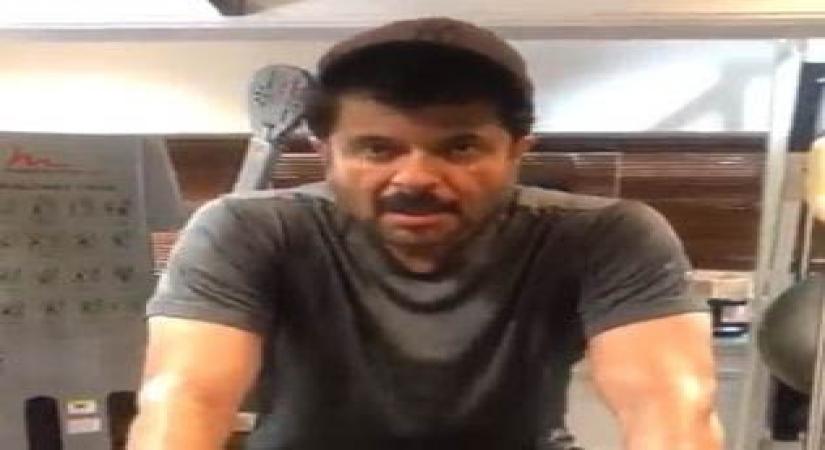 The outbreak of coronavirus has put a halt on normal lives of all people, but it has not stopped actor Anil Kapoor from working out! Anil on Tuesday took to Twitter, where he shared a video of him exercising indoors.