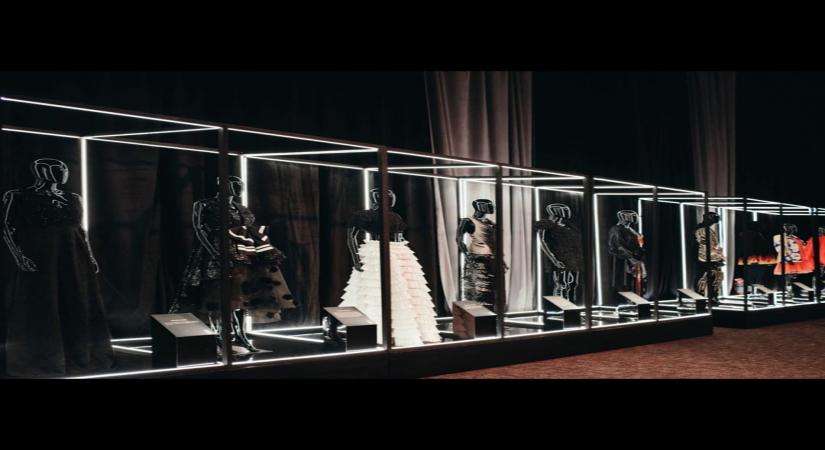The Collection Gallery and The festival of fashion at Blenders Pride Fashion Tour. An artistic display of 58 iconic pieces