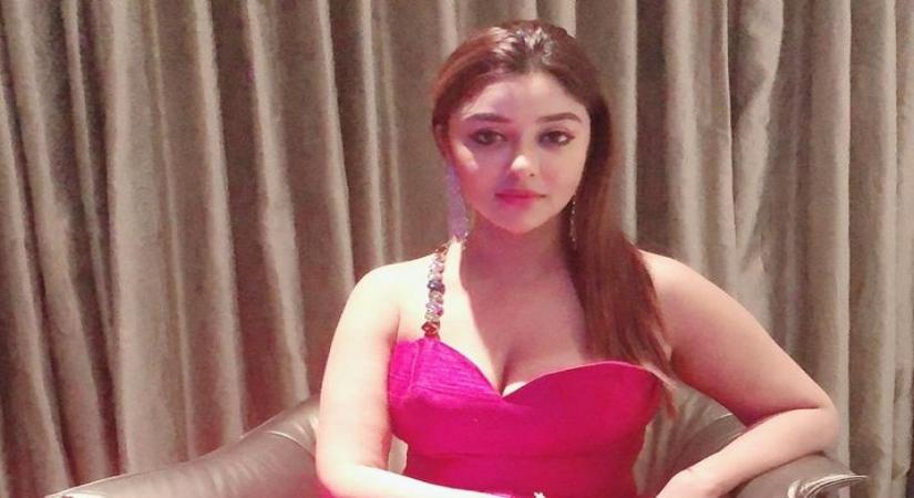Actress Payal Ghosh looks absolutely ravishing in a red dress as she went for an event in Tinseltown. The bong beauty is all set to take B- town by a storm after major success down south. We wonder what the Patel ki Punjabi Shaadi star has up her sleeves.
