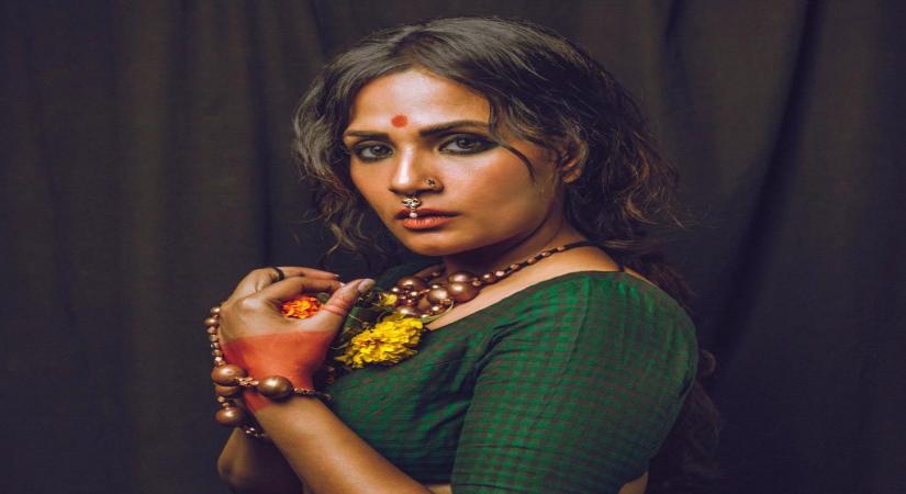 Mumbai, April 2 (IANS) While some actors are enjoying cooking amidst the coronavirus lockdown, actress Richa Chadha is also trying but seems caught on totally unfamiliar ground.