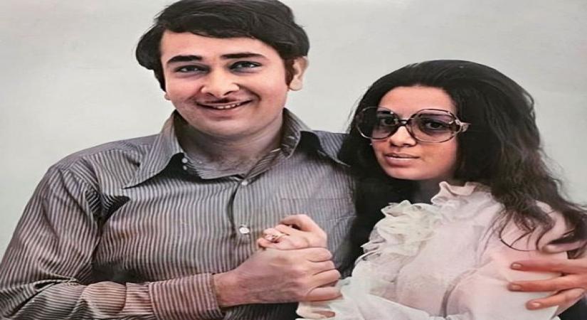 Kareena Kapoor shares a retro pic on mom Babita's 73rd b'day.