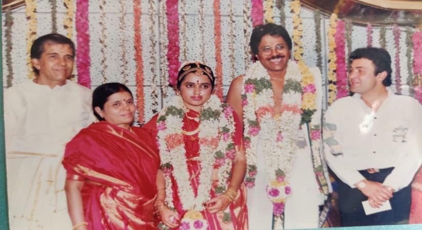 Mumbai, April 30 (IANS) Few may have vivid, early memories of Bollywood actor Rishi Kapoor -- who passed away on Thursday -- as the prominent Krishnamurthi family in the Indian film industry.
