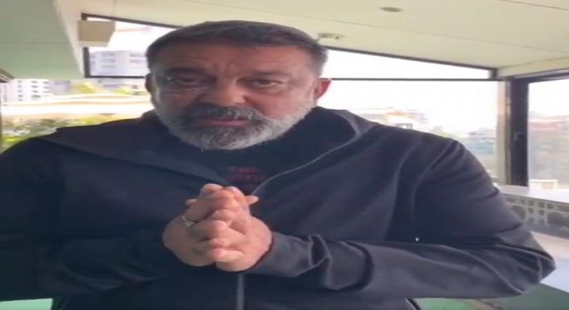 Mumbai, April 2 (IANS) Actor Sanjay Dutt might not be in the gym but he is ensuring that he stays fit even if he is locked in his home like most people due to coronavirus.